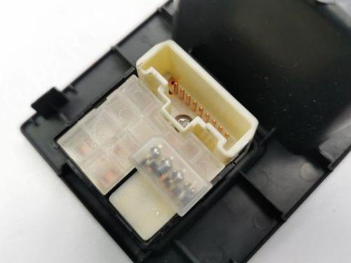Commande retroviseurs TOYOTA RAV 4 III (_A3_) 2.2 D 4WD (ALA30_, ALA30R) | BP28841644I25