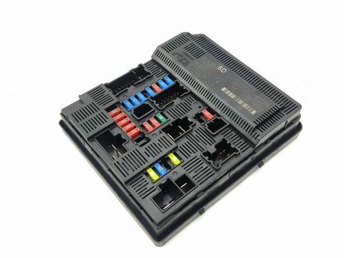 Used Fuse box Fuse box 33669426 33669426