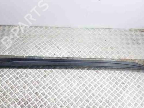 Jupe lateral gauche MITSUBISHI OUTLANDER II (CW_W) 2.2 DI-D 4WD | BP28847675C115