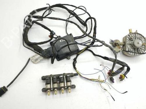 Module électronique TOYOTA PRIUS Saloon (_W1_) 1.5 Hybrid (NHW1_) | BP28852565M83 