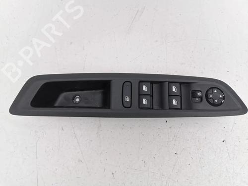 Used Right front window switch Right front window switch 33902984 33902984