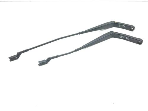 Used Front windshield wiper arm Front windshield wiper arm 33914632 33914632