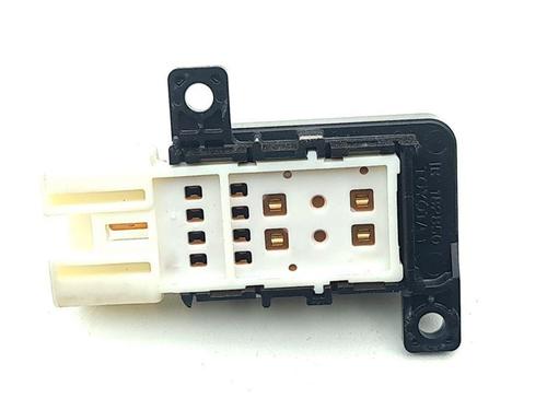 Switch TOYOTA AURIS (_E18_) 1.4 D-4D (NDE180_, NDE180R) | BP28874354I30 