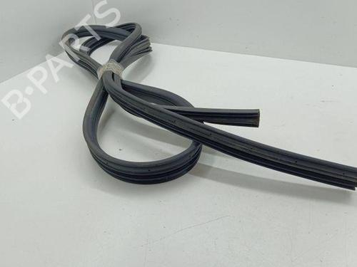 Rubber door seal SAAB 9-7X 4.2 AWD | BP28858184C142 