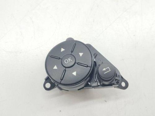 Used Steering wheel controls MERCEDES-BENZ C-CLASS (W204) C 220 CDI (204.008) (170 hp) 28852411