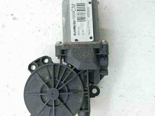Used Left front window motor HYUNDAI SANTA FÉ II (CM) 2.2 CRDi 4x4 (155 hp) 28885675
