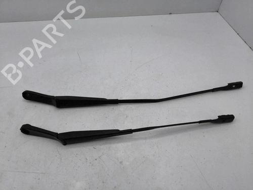 Used Front windshield wiper arm Front windshield wiper arm 38251379 38251379