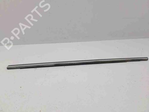 Moldura de la puerta MAZDA CX-7 (ER) 2.2 MZR-CD AWD (ER10A) (173 hp) 28900102