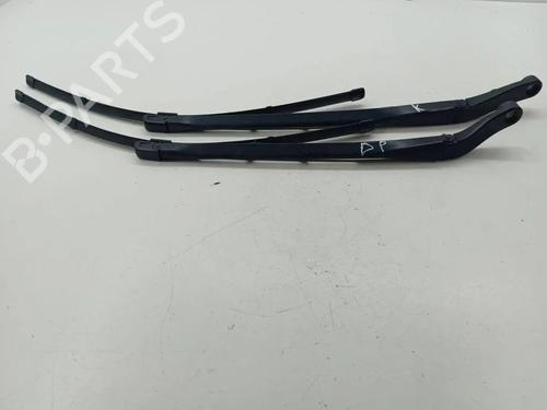 Used Front windshield wiper arm Front windshield wiper arm 36381981 36381981