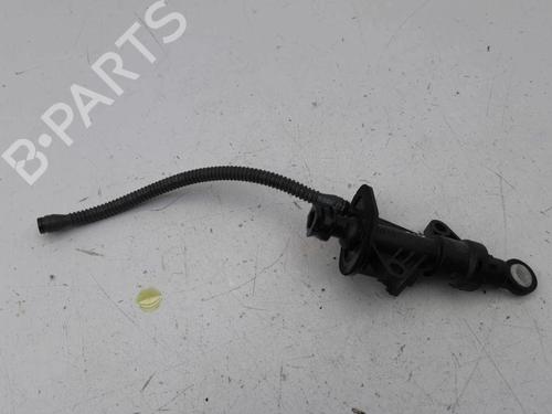 Used Clutch slave cylinder VW T-ROC (A11, D11) 1.0 TSI (116 hp) 28900676