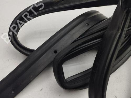 Rubber door seal NISSAN QASHQAI II (J11, J11_) 1.3 DIG-T | BP28897193C142 