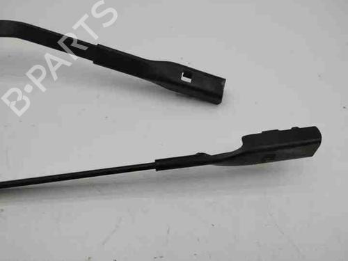 Used Front windshield wiper arm AUDI A1 Sportback (8XA, 8XF) 1.0 TFSI (95 hp) 28863992