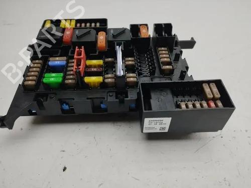 Used Fuse box Fuse box 28862306 28862306