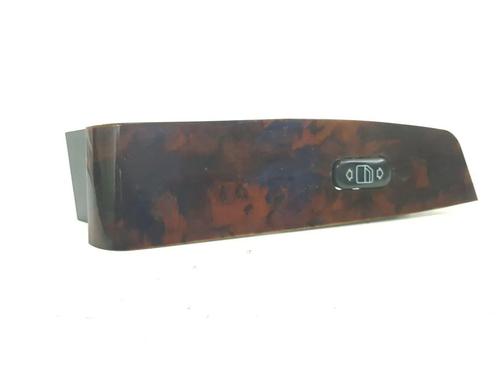 Used Right front window switch Right front window switch 33878570 33878570