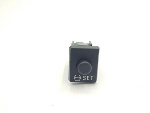 Used Switch TOYOTA AURIS (_E18_) 1.4 D-4D (NDE180_, NDE180R) (90 hp) 28875516
