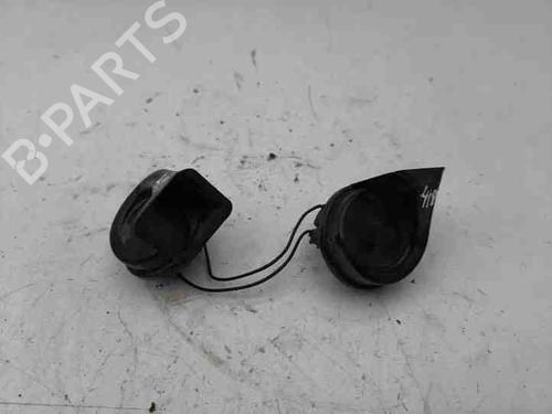 Used Horn JEEP COMMANDER (XK, XH) 3.0 CRD 4x4 (218 hp) 28848006