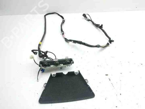 Kamera TESLA MODEL 3 (5YJ3) EV (238 hp) 28863924