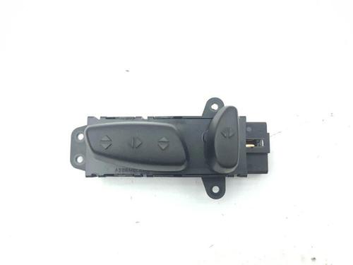 Used Switch CHRYSLER VOYAGER IV (RG, RS) 2.8 CRD (150 hp) 28874646