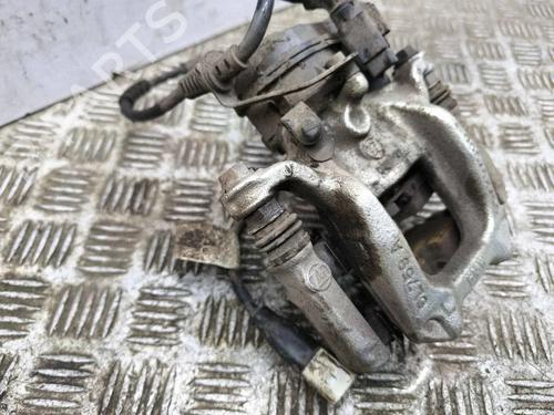 Left rear brake caliper BMW X2 (U10) iX2 eDrive 20 | BP39904074M107 - Image 4