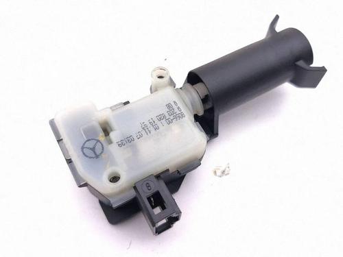 Used Fuel door actuator Fuel door actuator MERCEDES-BENZ A-CLASS (W169) A 180 CDI (169.007, 169.307) (109 hp) 40151065 40151065