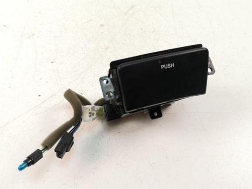 Used Ashtray HYUNDAI TUCSON (JM) 2.0 CRDi All-wheel Drive (140 hp) 28866452