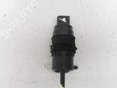 Used Washer pump AUDI A1 Sportback (8XA, 8XF) 1.0 TFSI (95 hp) 28864000