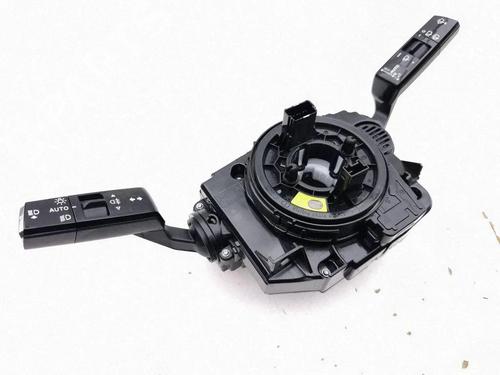 Used Steering column stalk Steering column stalk PEUGEOT 5008 III (KA_, KB_, KC_) e-210 (213 hp) 39939687 39939687