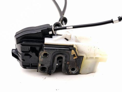 Rear left lock HYUNDAI SANTA FÉ II (CM) 2.2 CRDi 4x4 | BP29919805C100