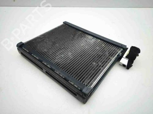 AC radiator JAGUAR XF I (X250) 2.7 D | BP29230967M32 