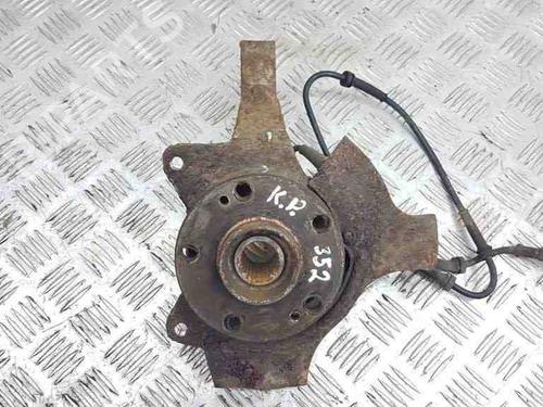 Used Left front steering knuckle RENAULT ESPACE III (JE0_) 2.0 (JE0A) (114 hp) 28890440