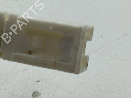 Seat buckle NISSAN X-TRAIL II (T31) 2.0 dCi 4x4 | BP28890311I32 