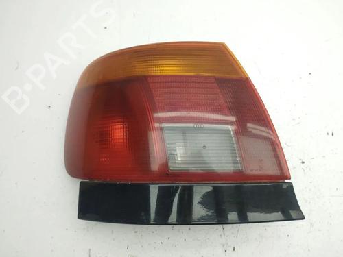 Used Left taillight Left taillight 33252114 33252114
