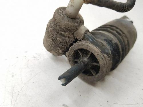 Washer pump VW PASSAT B5.5 Variant (3B6) 1.9 TDI | BP40231766E24 - Image 2