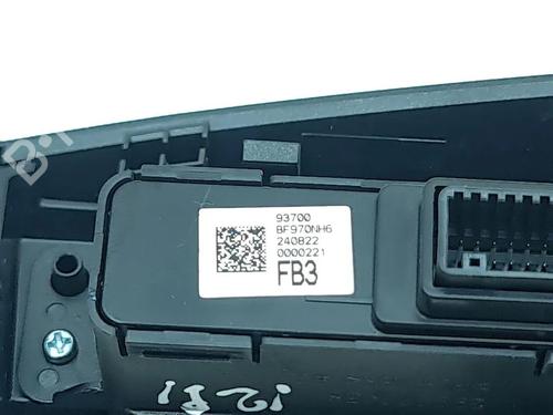 Switch HYUNDAI KONA (SX2) EV | BP33669823I30 - Image 6