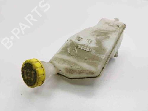 Used Brake fluid reservoir CITROËN C4 CACTUS 1.6 BlueHDi 100 (99 hp) 28902804