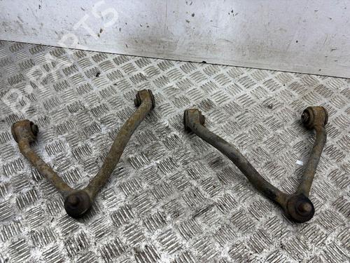 Braço suspensão trás esquerdo Braço suspensão trás esquerdo 38246108 38246108