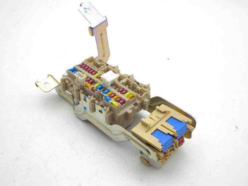Used Fuse box NISSAN NAVARA (D22) 3.0 TD 4x4 (150 hp) 28884003