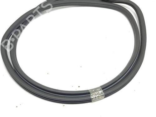 Used Rubber door seal PORSCHE CAYENNE (92A) 3.0 Diesel (245 hp) 28898158