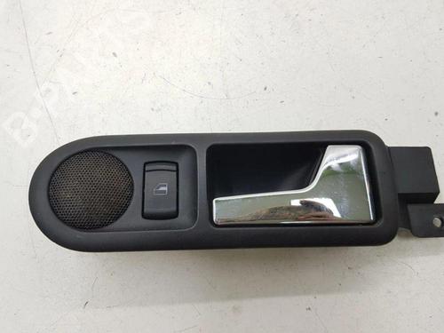 Used Rear right interior door handle VW GOLF III (1H1) 1.9 TDI (90 hp) 28903881