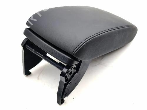 Used Armrest / Center console Armrest / Center console 32678119 32678119
