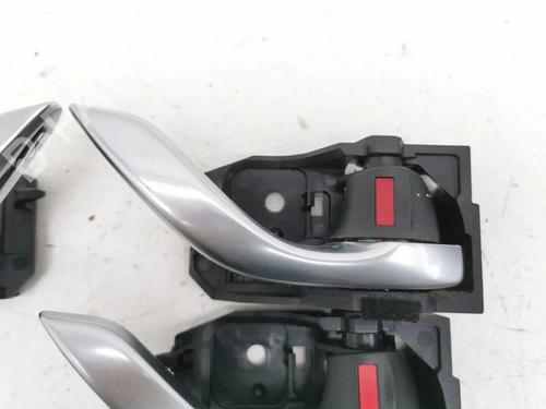 Front left interior door handle MAZDA 6 Estate (GJ, GL) 2.0 (GJEFW) | BP38495816I13 - Image 2