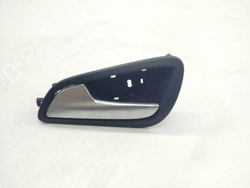 Used Front left interior door handle Front left interior door handle 33914058 33914058