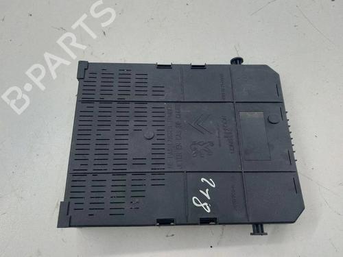 Fuse box CITROËN C5 III (RD_) 2.0 HDi (RDRHD8, RDRHDJ, RDRHR8, RDRHRJ) | BP38279898E1 - Image 2