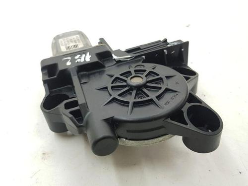 Right rear window motor VOLVO V70 II (285) D5 | BP28903437E22 