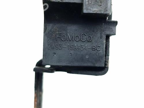 Used Hood lock LAND ROVER RANGE ROVER EVOQUE (L538) 2.2 D 4x4 (190 hp) 30643595