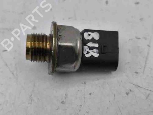 Used Injection rail AUDI A5 Convertible (F57, F5E) 2.0 TDI (190 hp) 28863512