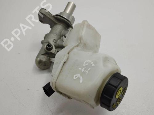 Used Brake master cylinder AUDI A3 Sportback (8VA, 8VF) 2.0 TDI (150 hp) 28904414