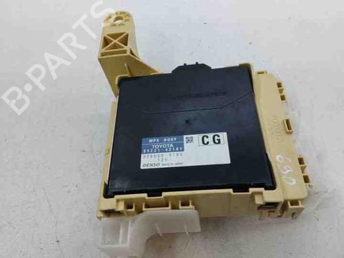 Fuse box TOYOTA RAV 4 IV (_A4_) 2.0 D (ALA40_, ALA40R) | BP28865691E1