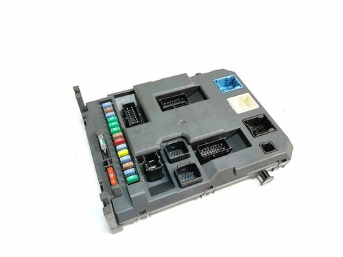 Used Fuse box Fuse box 28875033 28875033