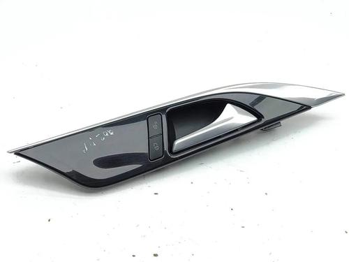 Used Front right interior door handle Front right interior door handle 36062661 36062661